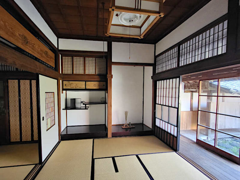 Guesthouse kurashi no nekko in Susaki City